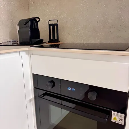 Luxury Metro Cornelia Rom